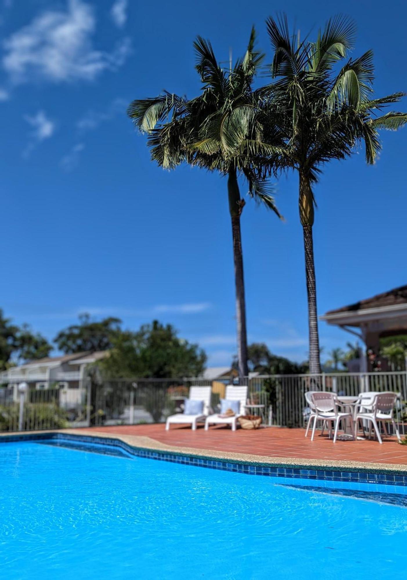 Island Palms Motor Inn Forster Eksteriør billede