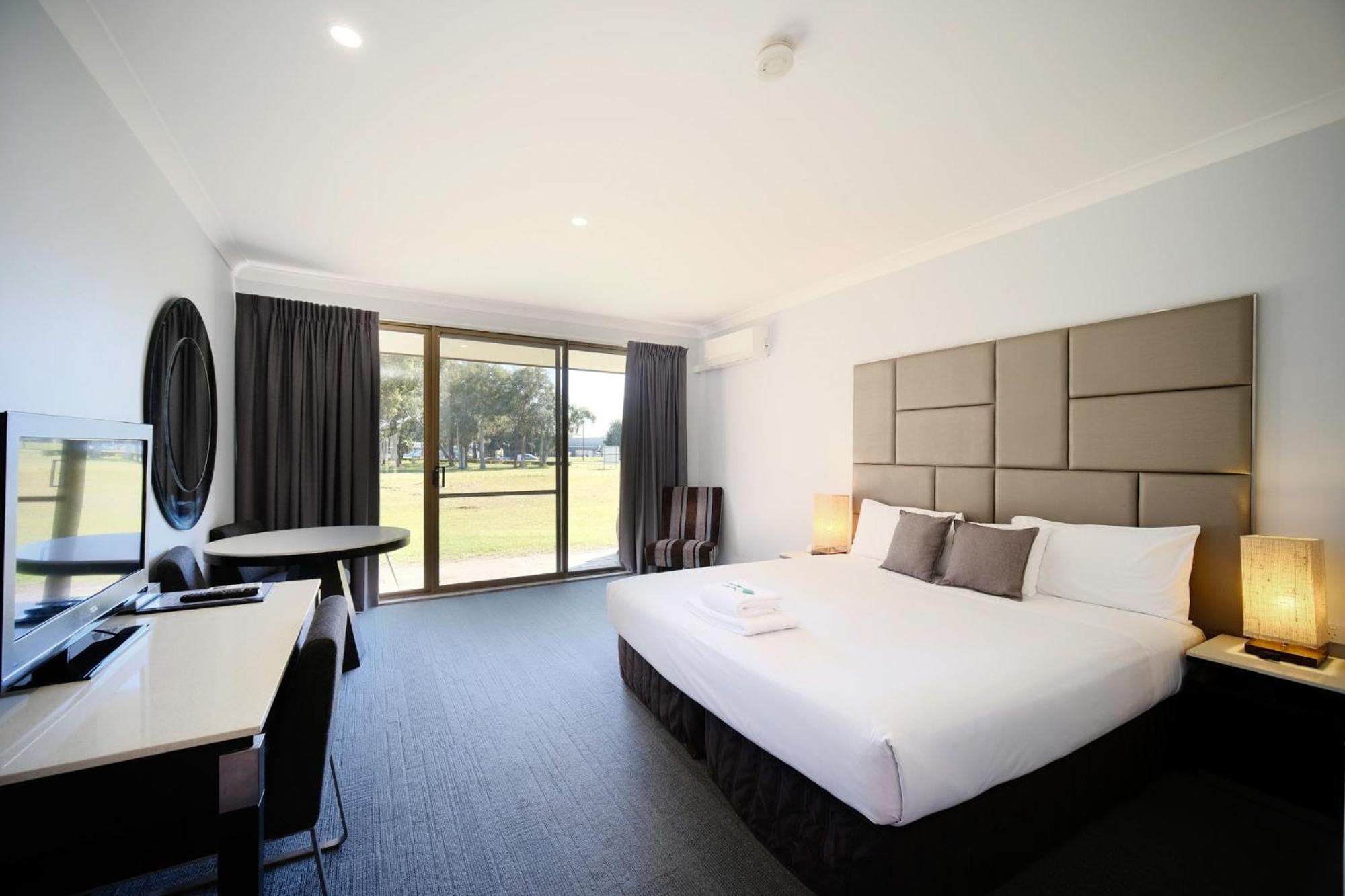 Island Palms Motor Inn Forster Eksteriør billede