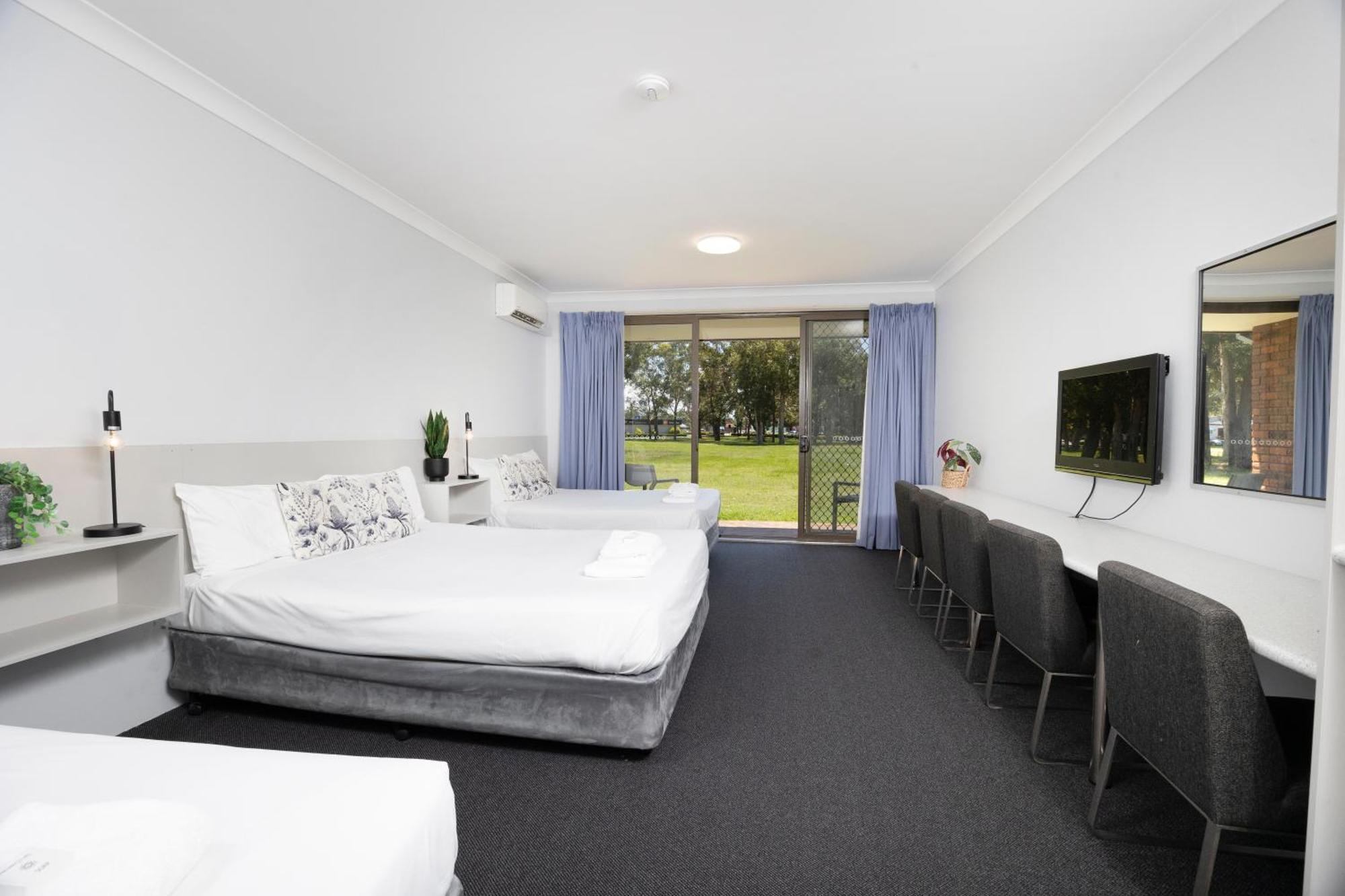 Island Palms Motor Inn Forster Eksteriør billede